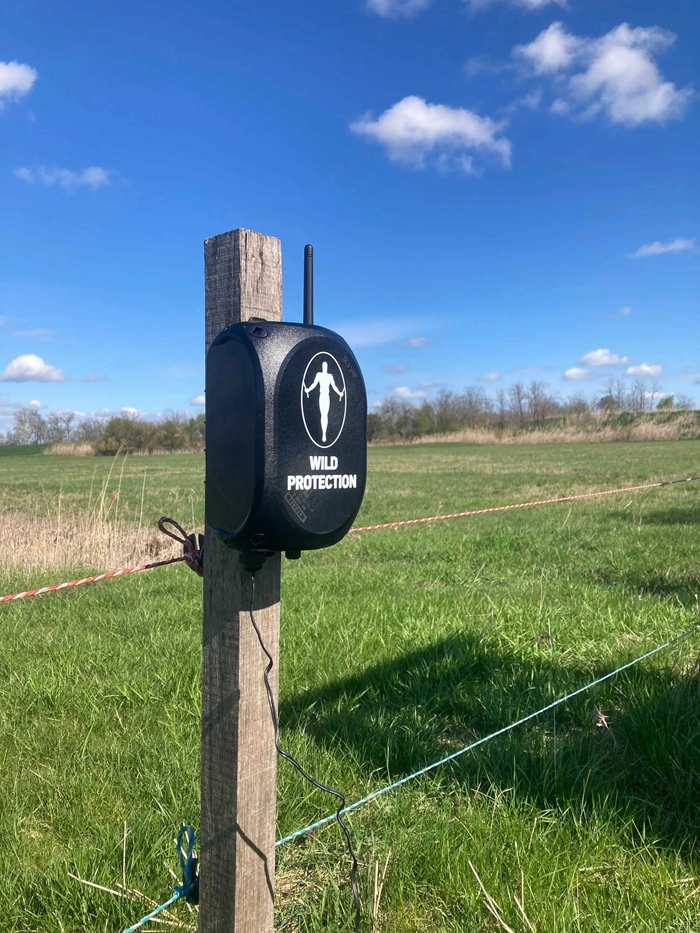 Villanypásztor okos megfigyelő